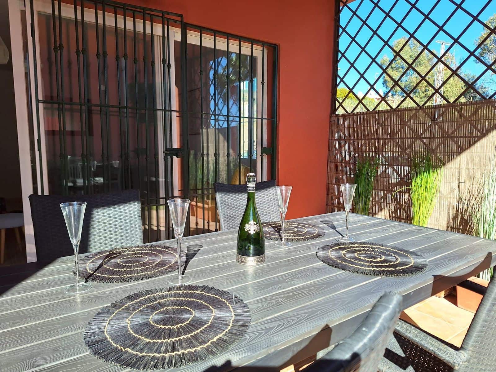 2 soveværelse Lejlighed til salg i Manilva - € 250.000 (Ref: 9677133)