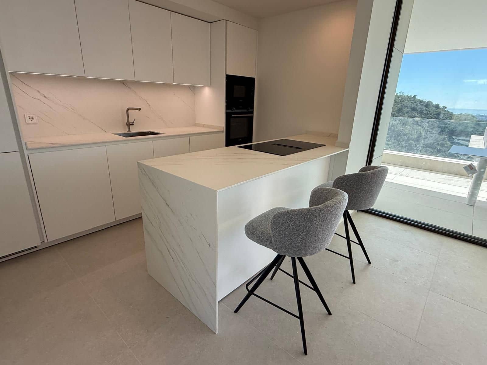 4 sypialnia Apartament na sprzedaż w Benahavis - 1 870 000 € (Ref: 9677138)