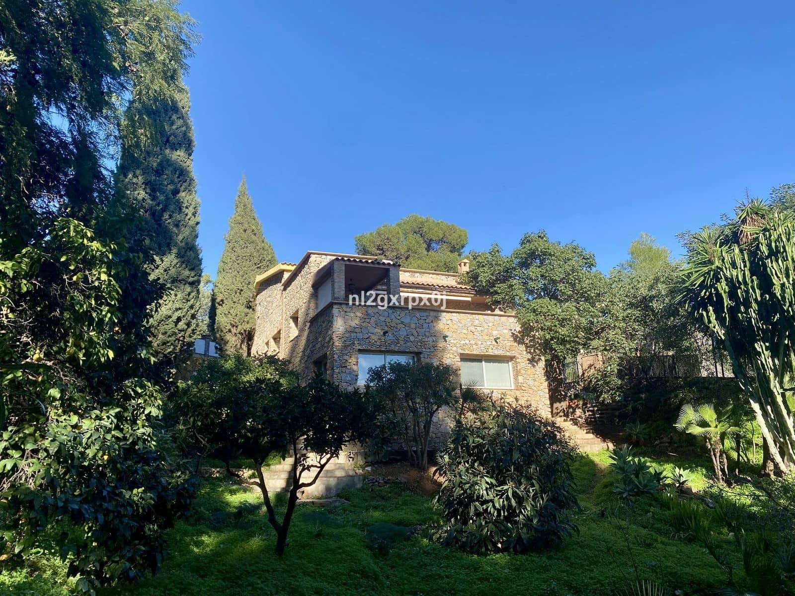 5 sovrum Villa till salu i Marbella - 1 975 000 € (Ref: 9677139)