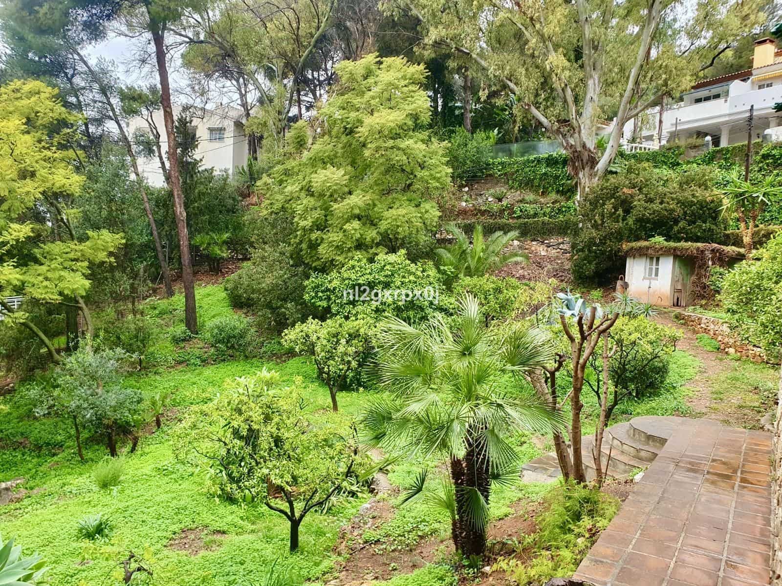 5 sovrum Villa till salu i Marbella - 1 975 000 € (Ref: 9677139)