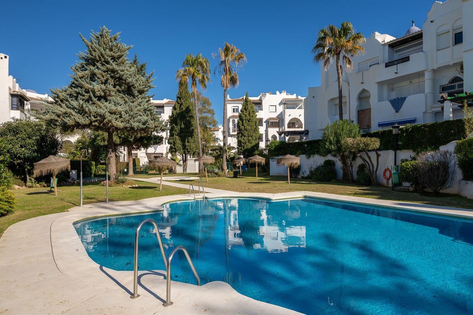 2 soverom Leilighet til salgs i Calahonda - € 340 000 (Ref: 9677140)