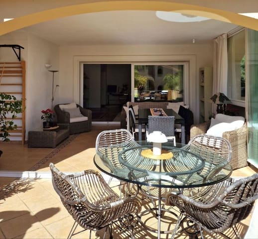 2 bedroom Apartment for sale in Elviria, Marbella - € 750,000 (Ref: 9677145)