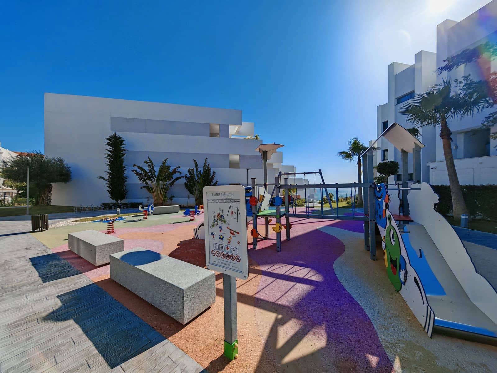 2 bedroom Apartment for sale in Manilva - € 399,000 (Ref: 9677147)