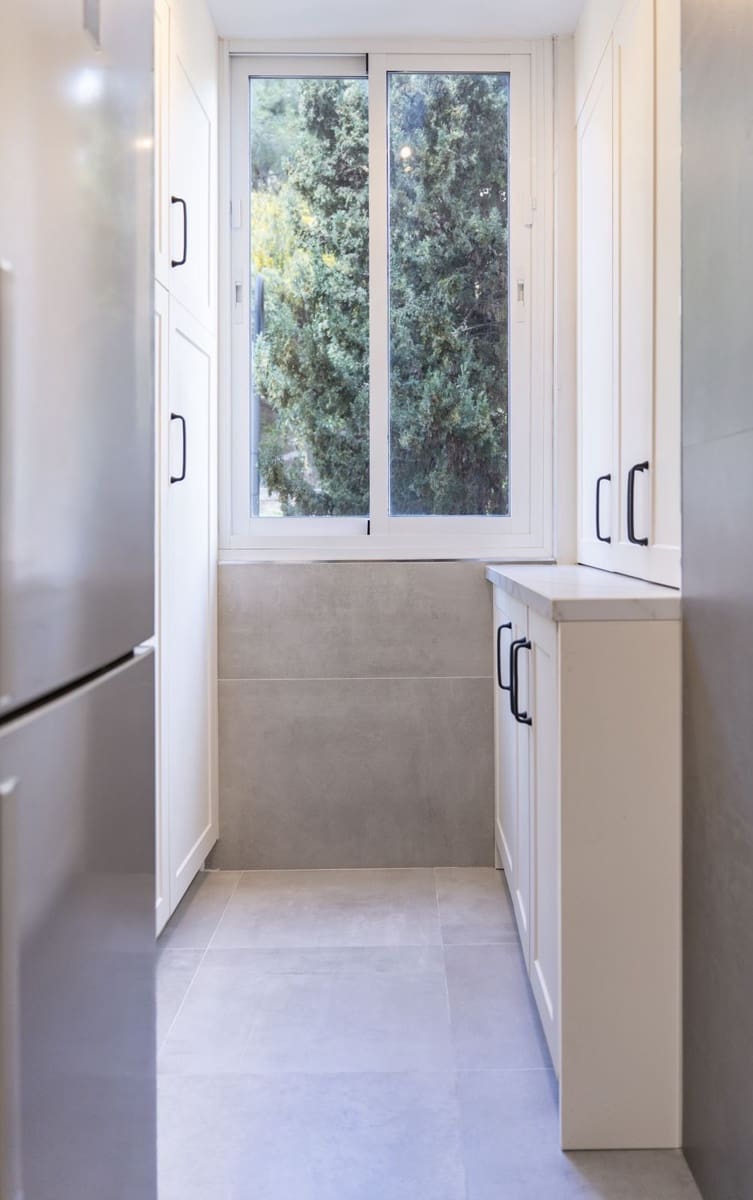 Apartamento de 2 habitaciones en Calahonda en venta - 335.000 € (Ref: 9677148)