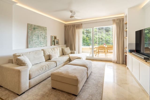 Apartamento de 2 habitaciones en Calahonda, Mijas en venta - 335.000 € (Ref: 9677148)