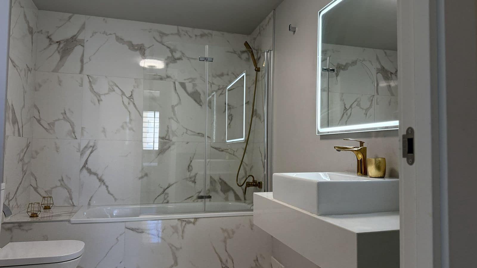 2 chambre Appartement à vendre à Estepona - 425 000 € (Ref: 9677149)