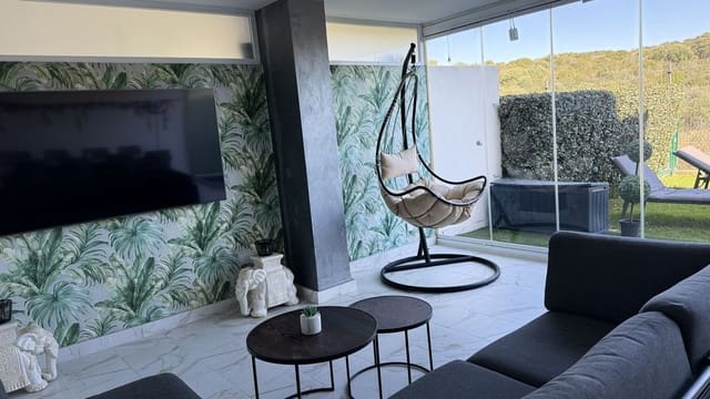 2 chambre Appartement à vendre à Estepona - 425 000 € (Ref: 9677149)