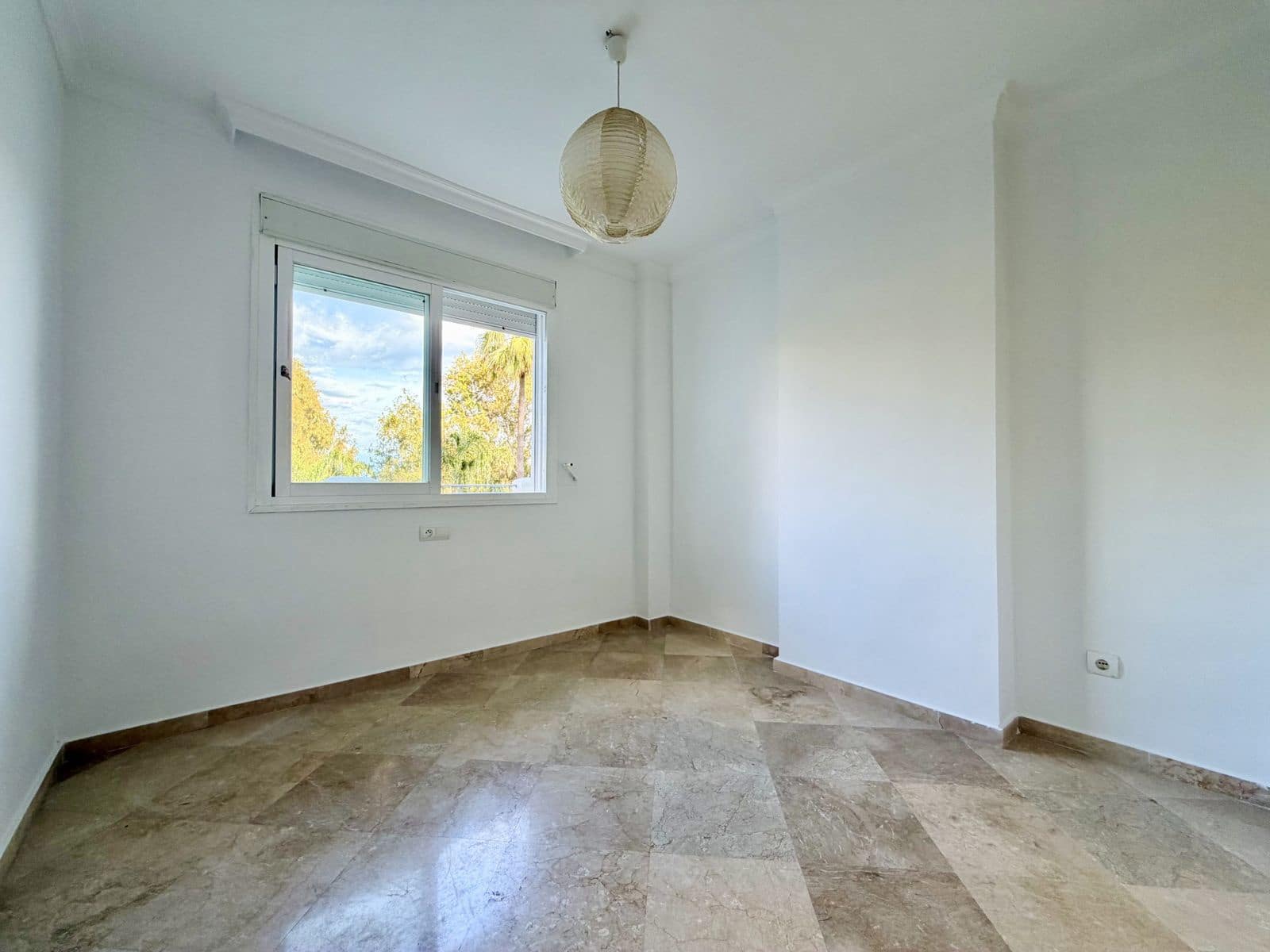 Apartamento de 2 habitaciones en Casares en venta - 285.000 € (Ref: 9677151)