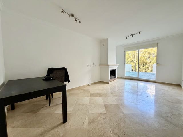 Apartamento de 2 habitaciones en Casares en venta - 285.000 € (Ref: 9677151)