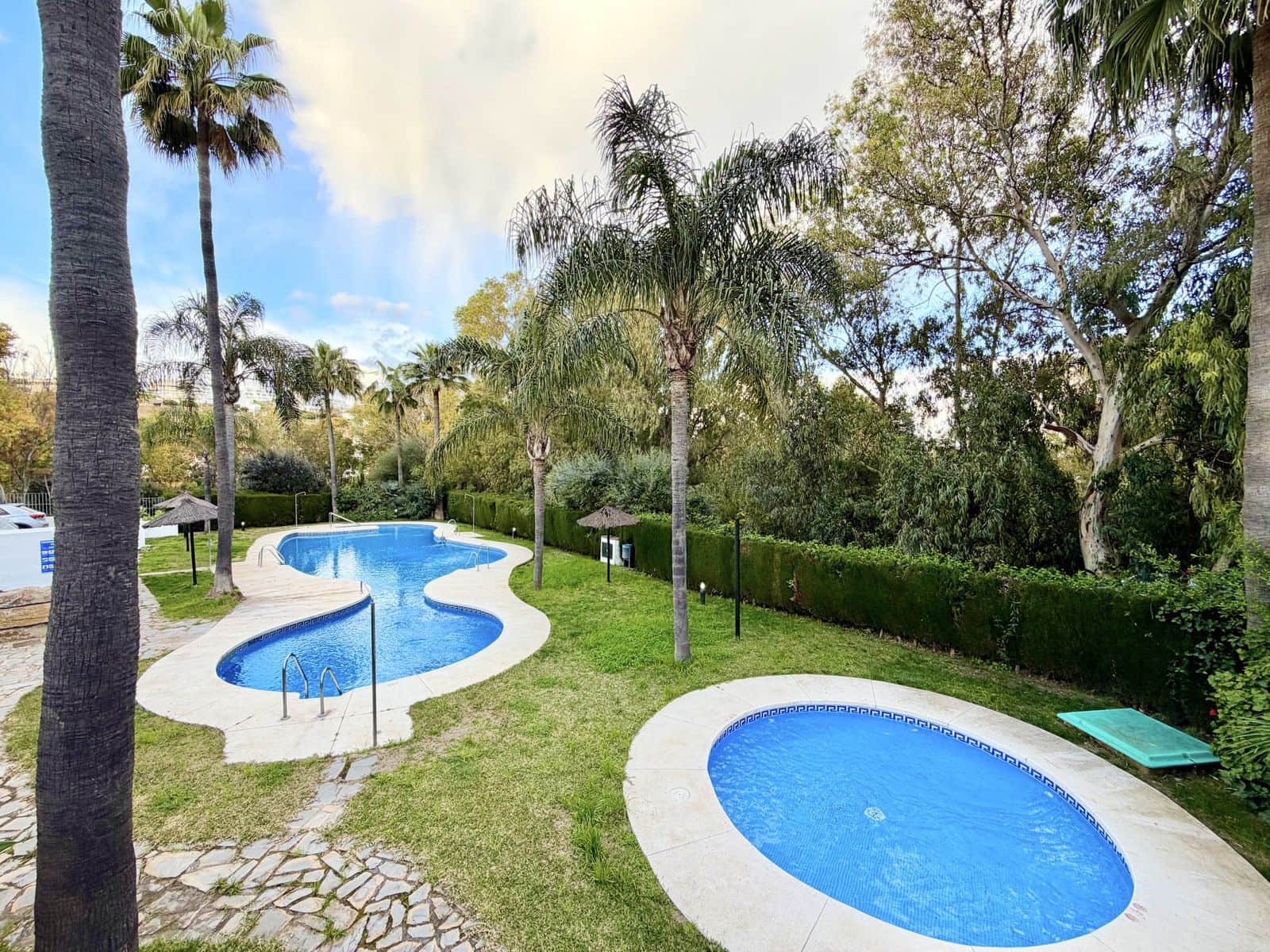 Apartamento de 2 habitaciones en Casares en venta - 285.000 € (Ref: 9677151)