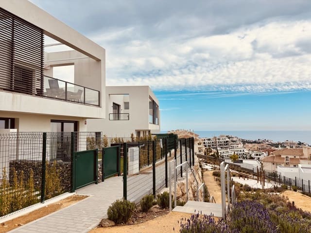 4 soverom Kjedet enebolig til salgs i Riviera del Sol, Mijas - € 637 000 (Ref: 9677152)
