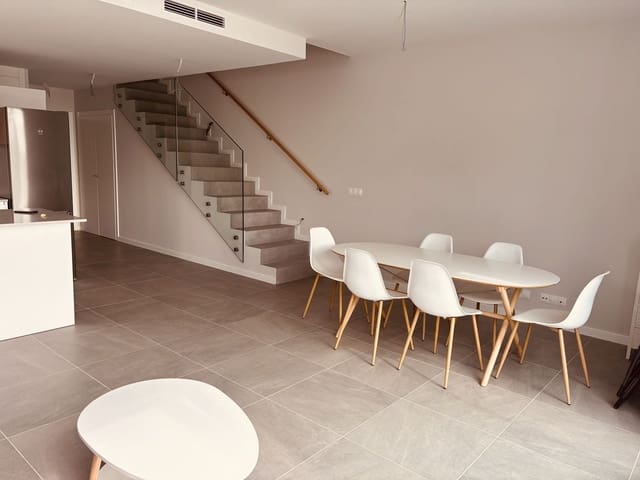 4 soverom Kjedet enebolig til salgs i Riviera del Sol, Mijas - € 637 000 (Ref: 9677152)