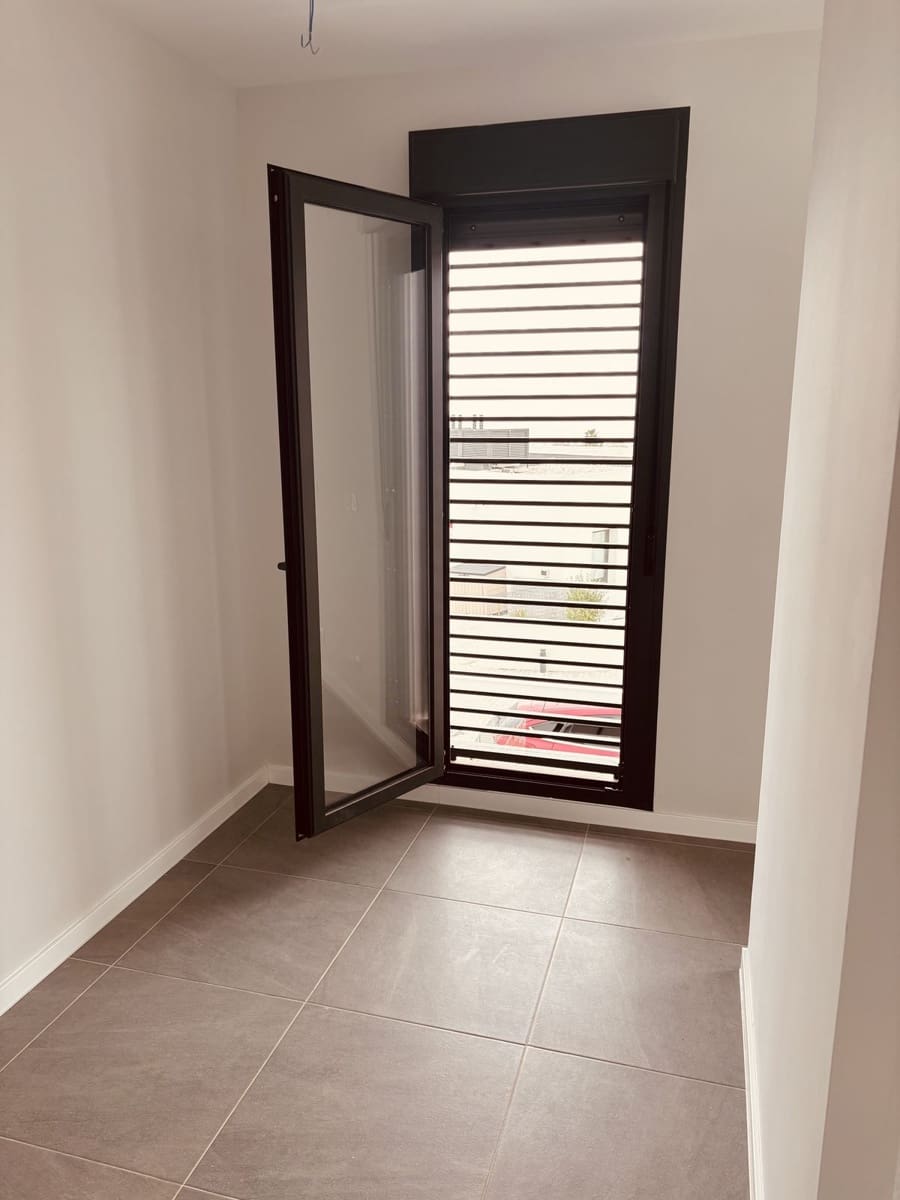 4 soverom Kjedet enebolig til salgs i Riviera del Sol - € 637 000 (Ref: 9677152)