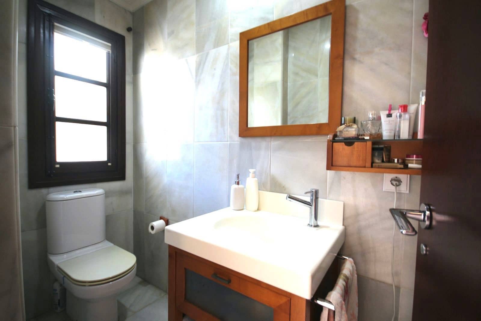 5 Zimmer Haus zu verkaufen in Marbella - 850.000 € (Ref: 9677154)