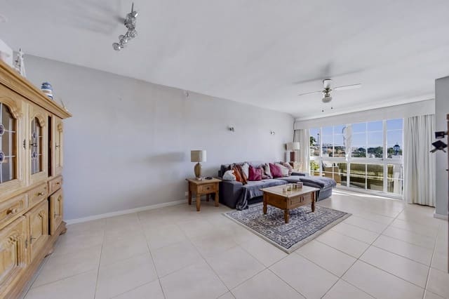 Pareado de 3 habitaciones en Benalmadena Costa, Benalmádena en venta - 387.500 € (Ref: 9677158)