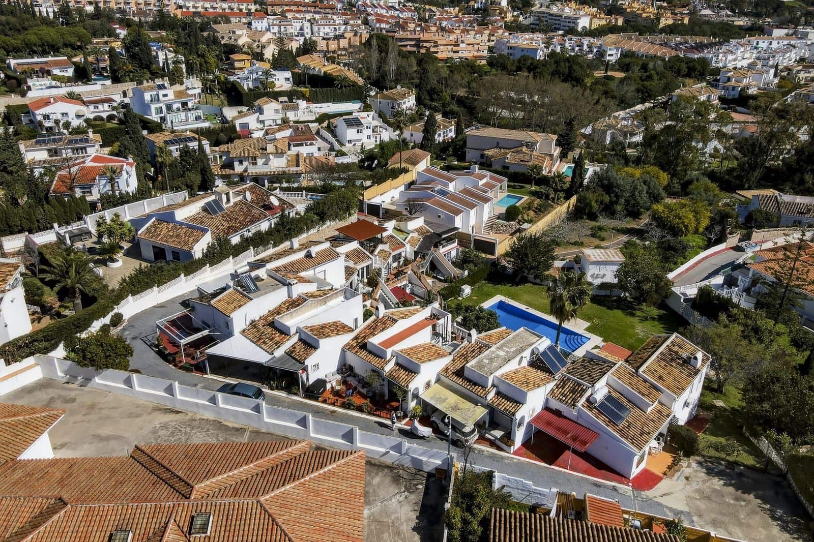 Pareado de 3 habitaciones en Benalmadena Costa en venta - 387.500 € (Ref: 9677158)