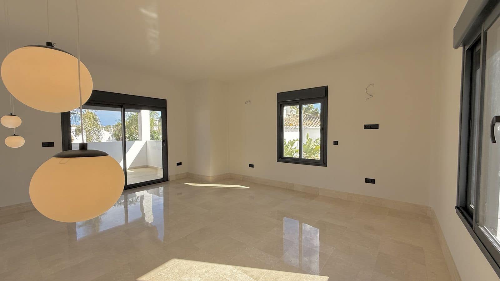 5 quarto Moradia para venda em Nueva Andalucia - 2 200 000 € (Ref: 9677159)