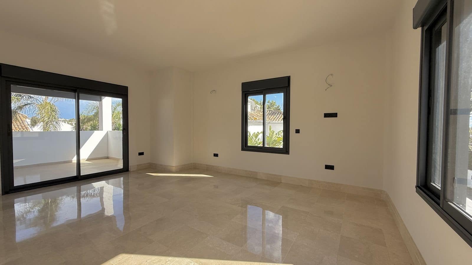 5 quarto Moradia para venda em Nueva Andalucia - 2 200 000 € (Ref: 9677159)