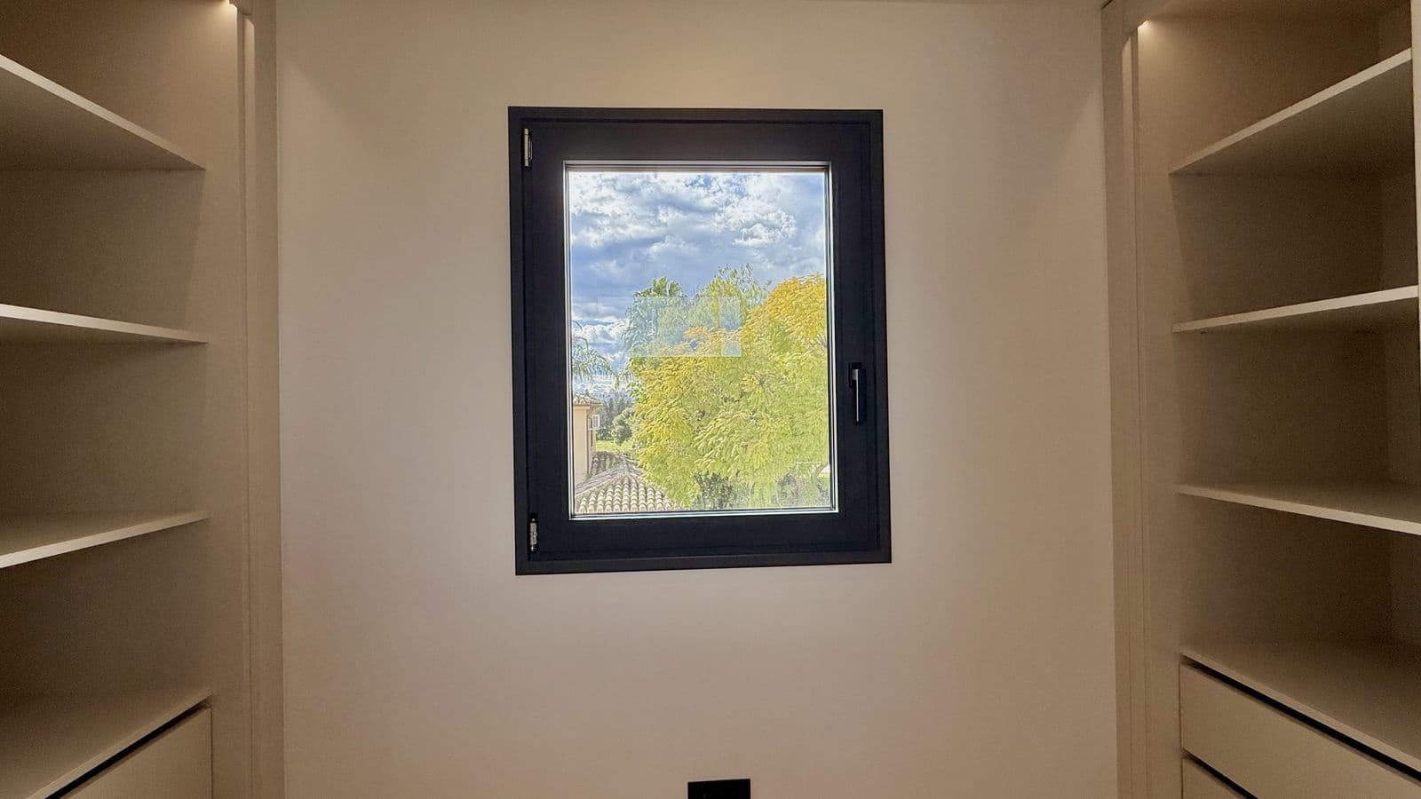 5 quarto Moradia para venda em Nueva Andalucia - 2 200 000 € (Ref: 9677159)