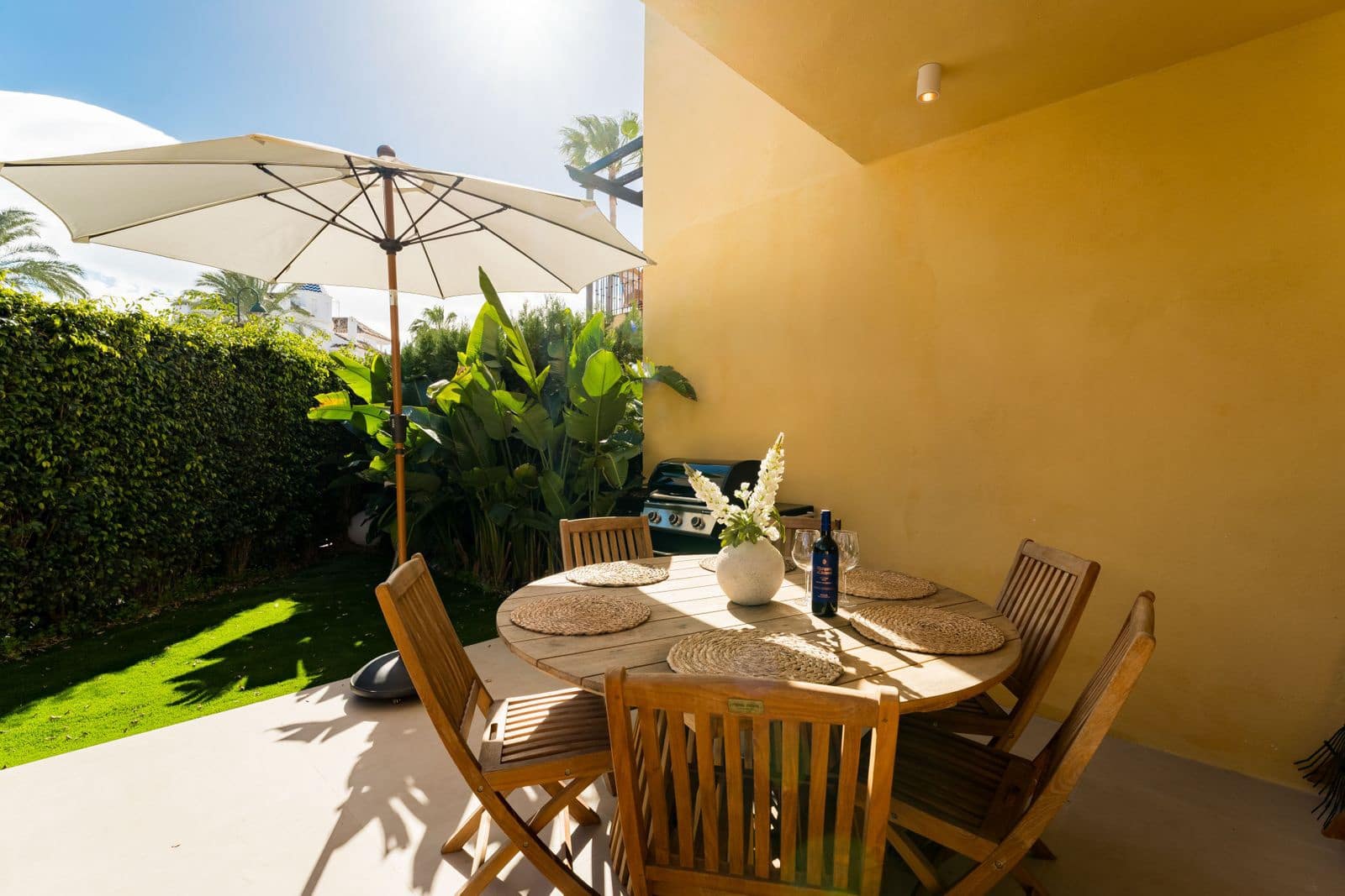 4 bedroom Townhouse for sale in Puerto Banus - € 1,450,000 (Ref: 9677161)