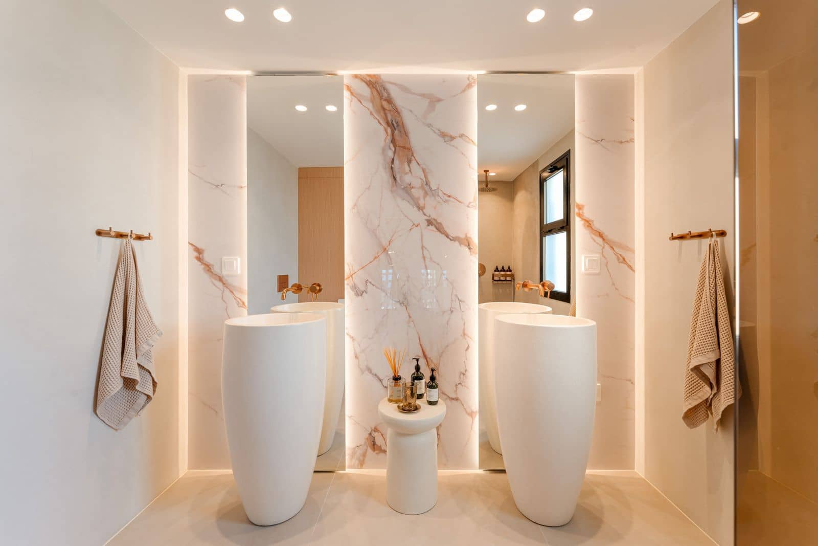 4 bedroom Townhouse for sale in Puerto Banus - € 1,450,000 (Ref: 9677161)