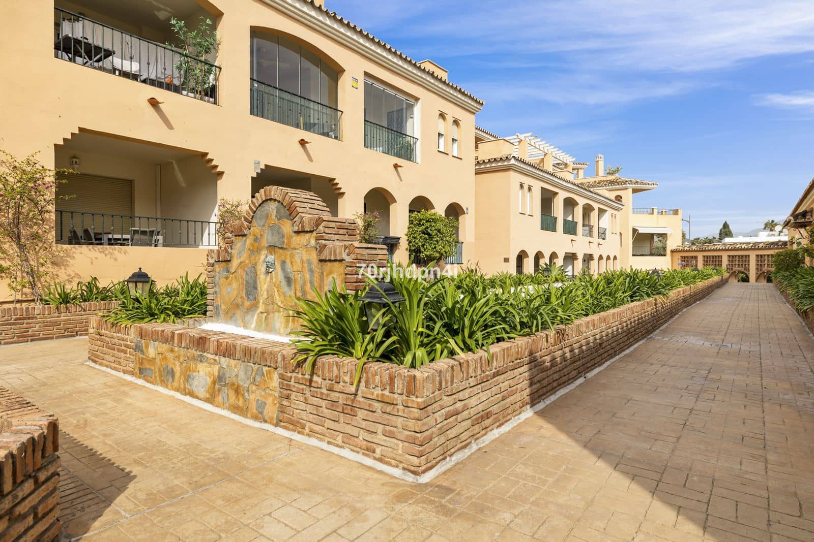 Apartamento de 3 habitaciones en Nueva Andalucia en venta - 825.000 € (Ref: 9677163)