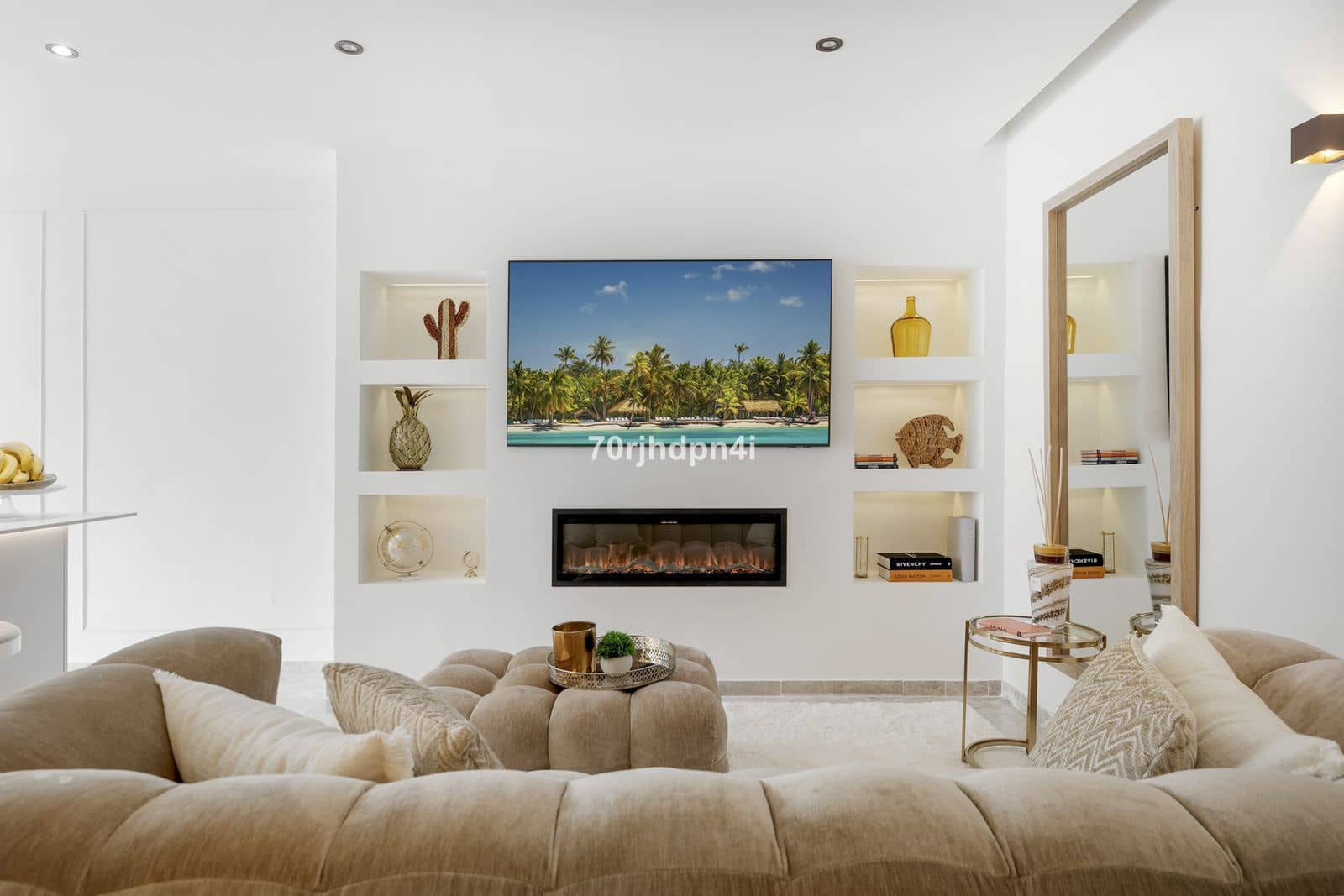 Apartamento de 3 habitaciones en Nueva Andalucia en venta - 825.000 € (Ref: 9677163)