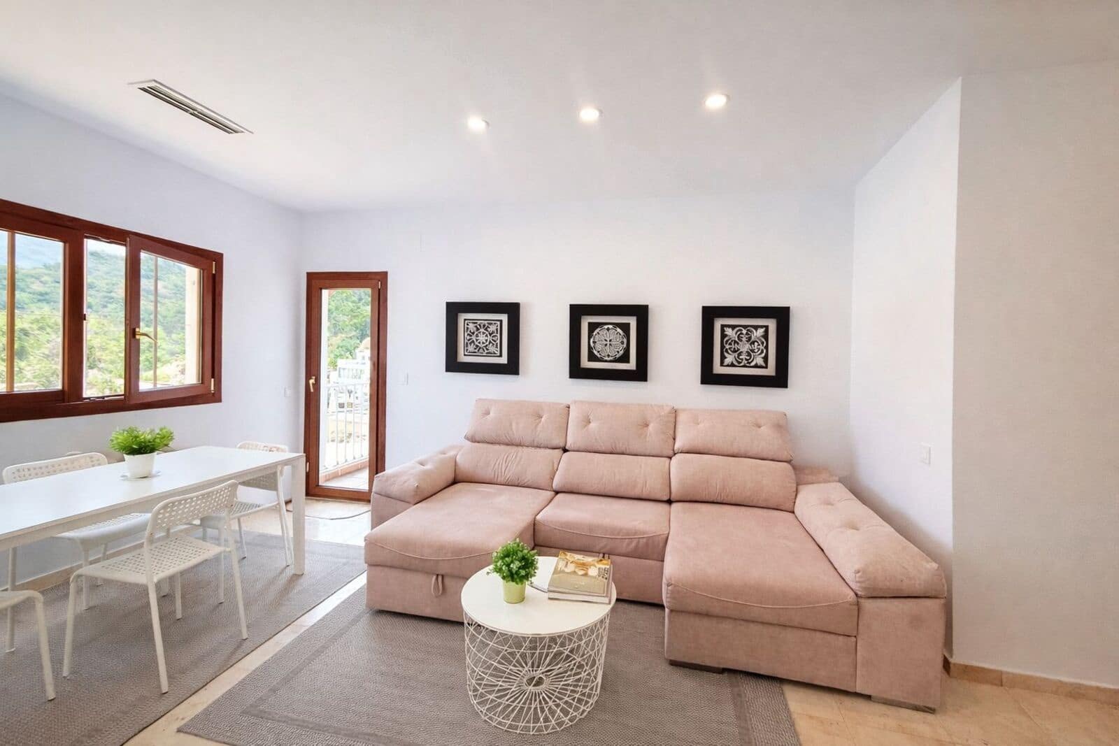 4 sypialnia Apartament na sprzedaż w Benahavis - 368 000 € (Ref: 9677166)