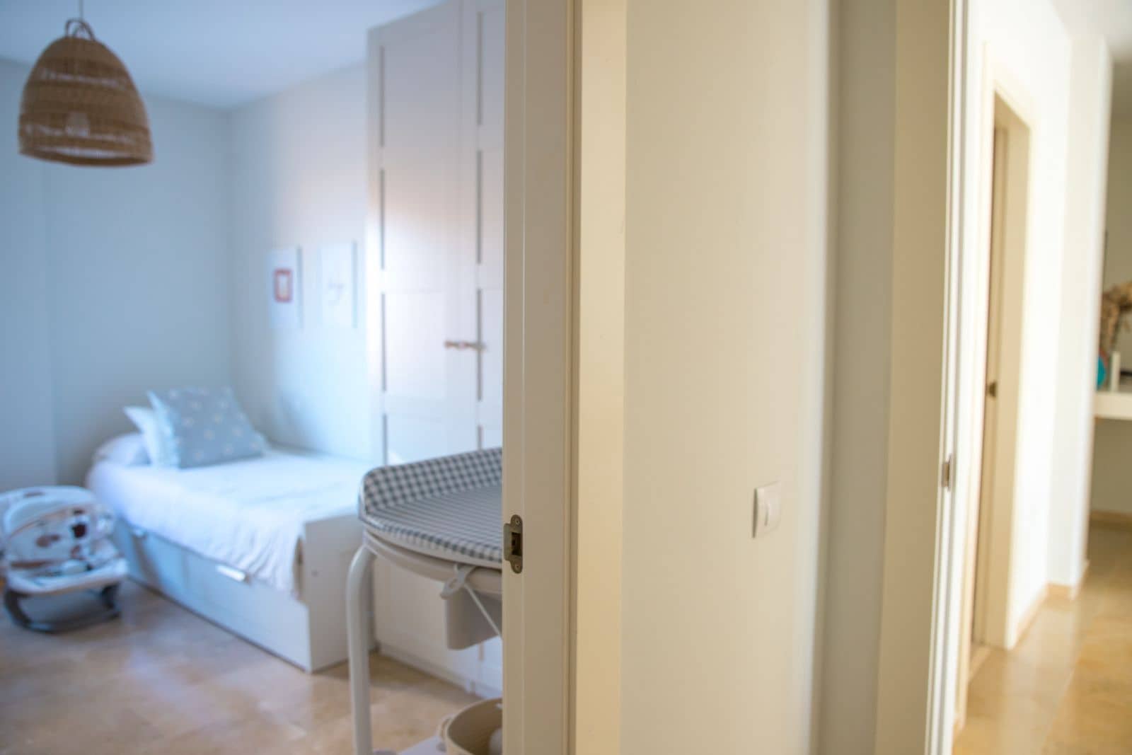 Apartamento de 2 habitaciones en La Duquesa / Puerto de la Duquesa en venta - 250.000 € (Ref: 9677167)