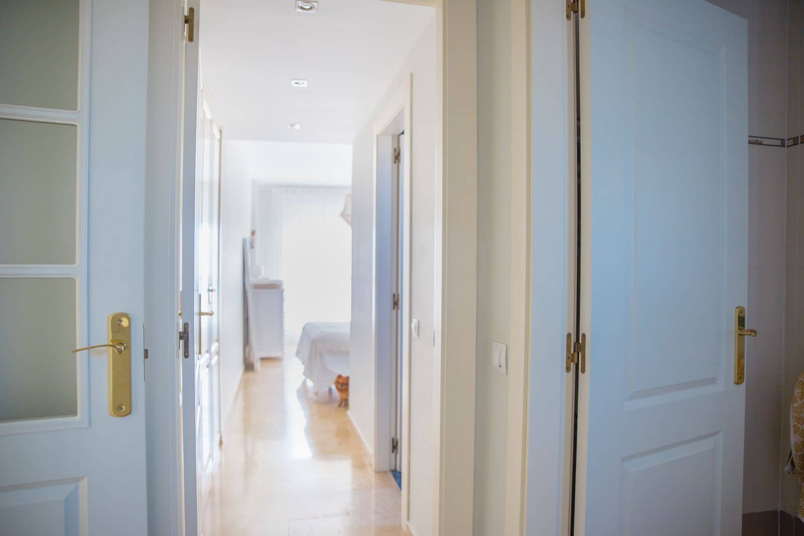 Apartamento de 2 habitaciones en La Duquesa / Puerto de la Duquesa en venta - 250.000 € (Ref: 9677167)