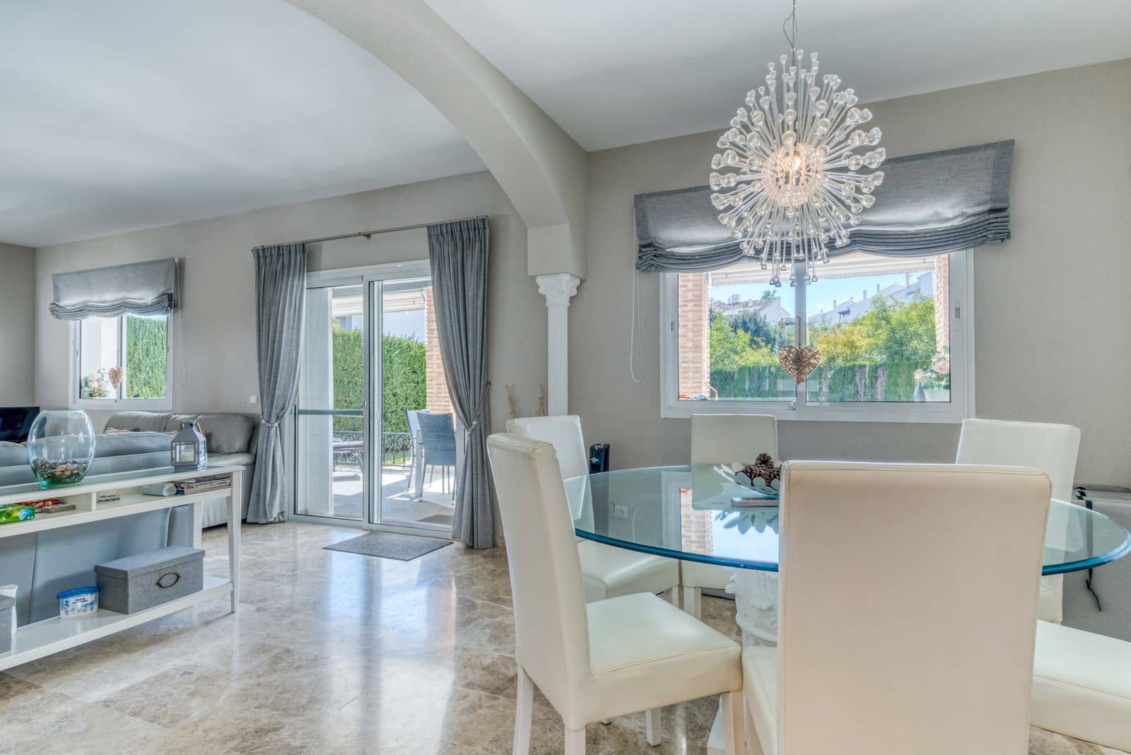 4 soverom Villa til salgs i Calahonda - € 1 299 000 (Ref: 9677169)