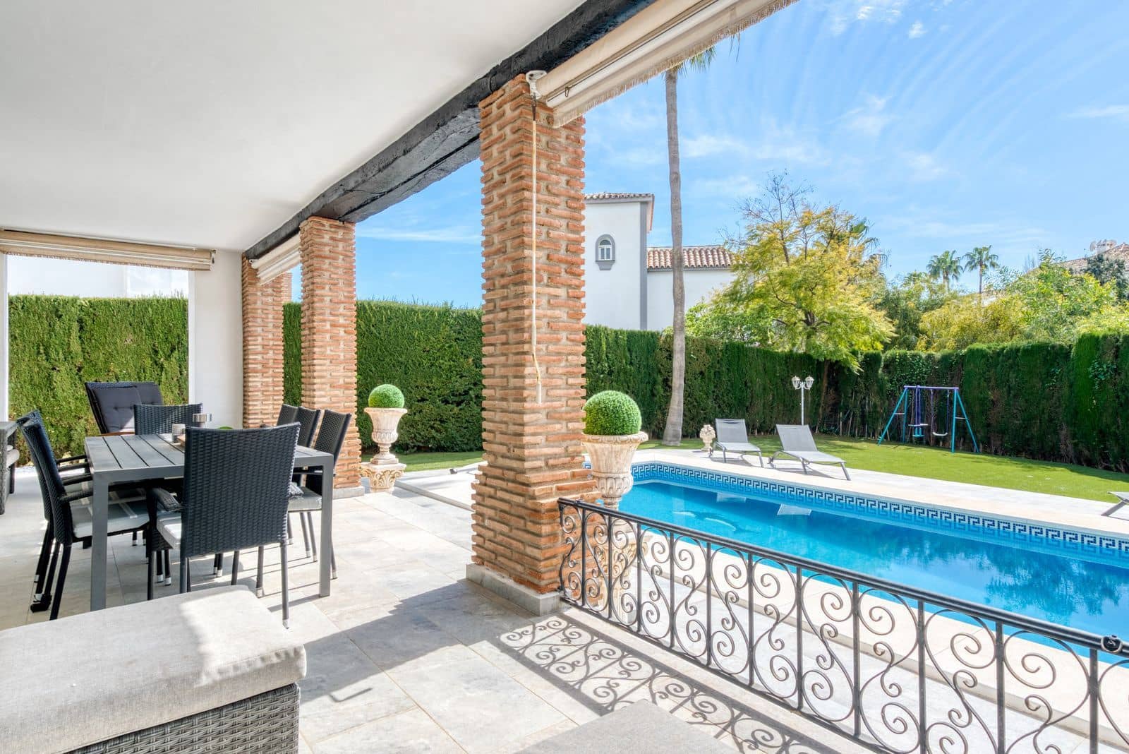 4 soverom Villa til salgs i Calahonda - € 1 299 000 (Ref: 9677169)