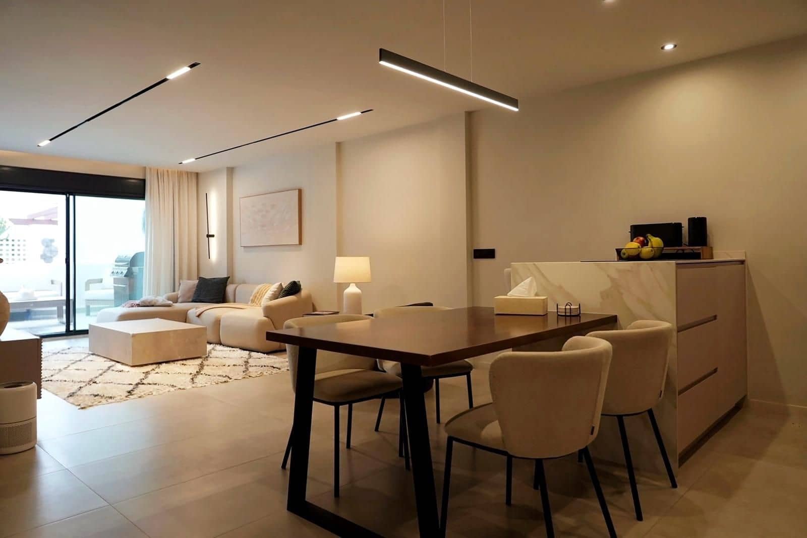 3 bedroom Apartment for sale in Nueva Andalucia - € 816,000 (Ref: 9677170)