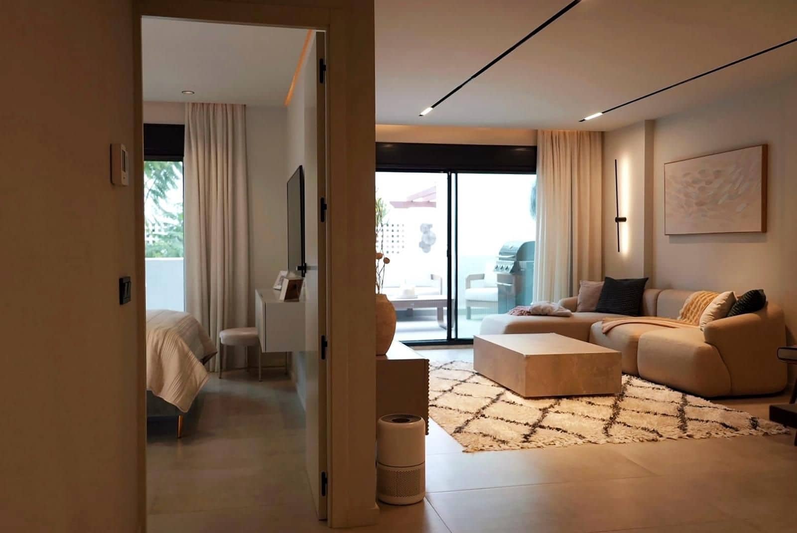 3 bedroom Apartment for sale in Nueva Andalucia - € 816,000 (Ref: 9677170)