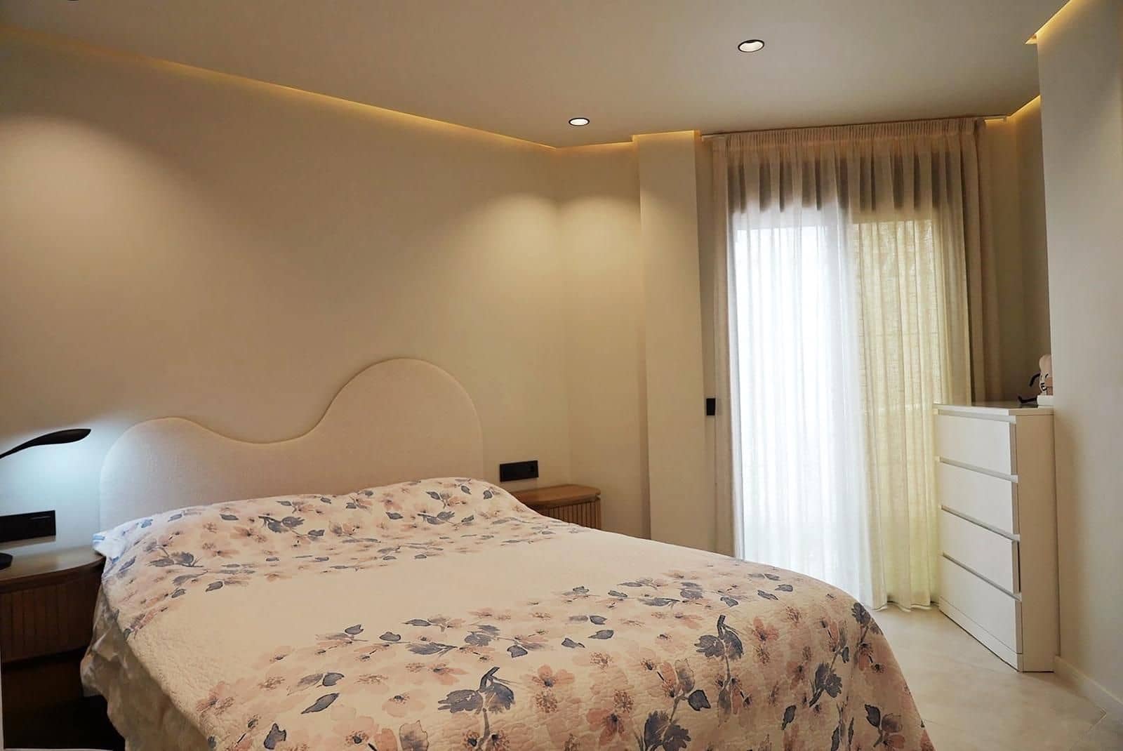 3 bedroom Apartment for sale in Nueva Andalucia - € 816,000 (Ref: 9677170)