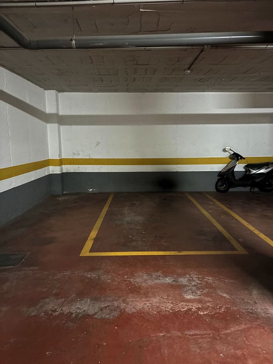 2 quarto Apartamento para venda em Estepona - 381 000 € (Ref: 9677173)