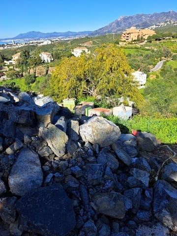 Building Plot for sale in El Rosario, Marbella - € 750,000 (Ref: 9677179)