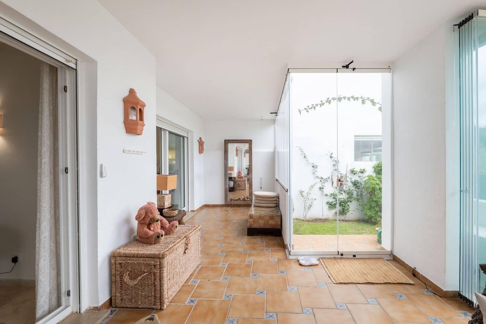 2 bedroom Apartment for sale in Los Monteros - € 1,910,000 (Ref: 9677184)