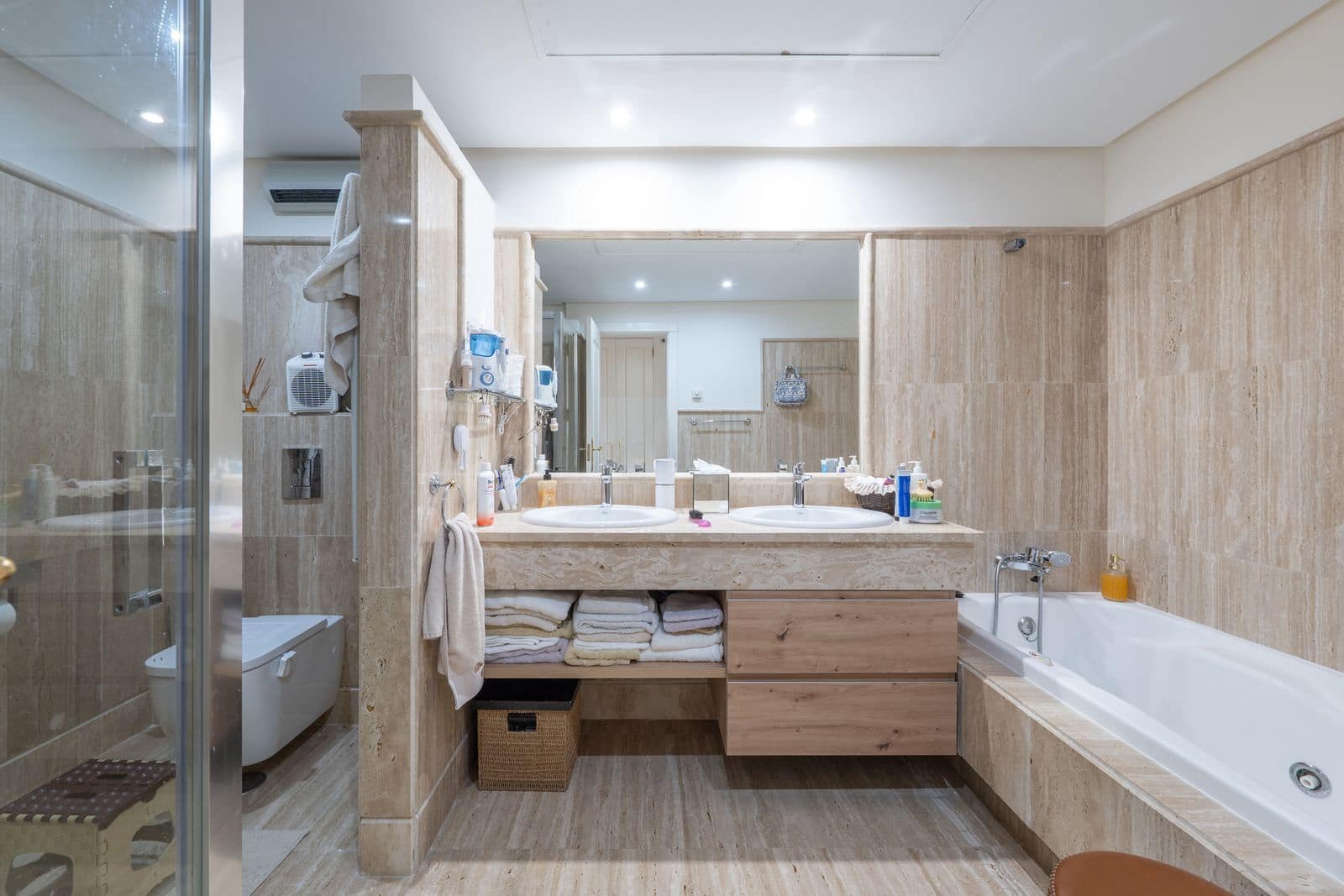 2 bedroom Apartment for sale in Los Monteros - € 1,910,000 (Ref: 9677184)