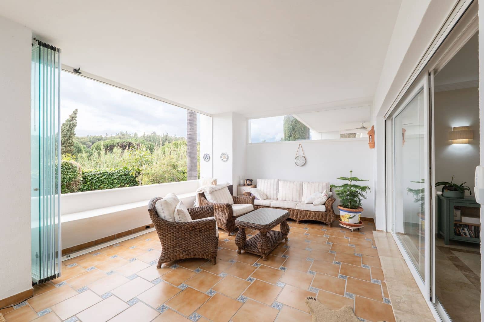 2 bedroom Apartment for sale in Los Monteros - € 1,910,000 (Ref: 9677184)