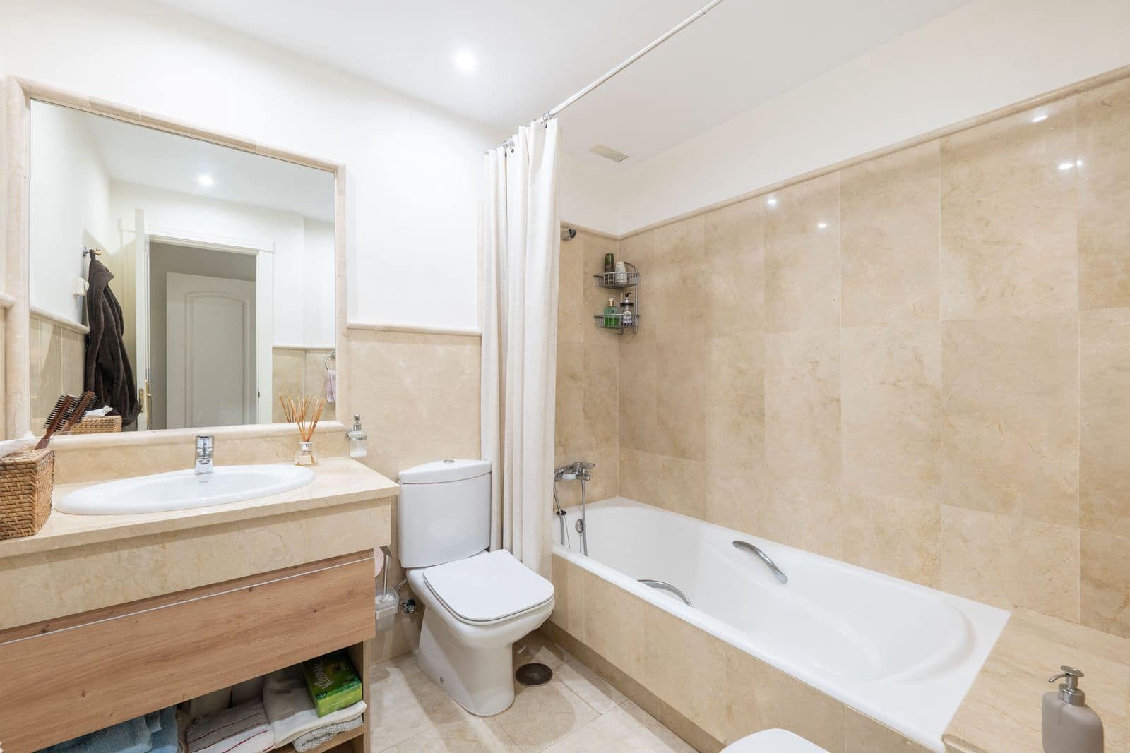 2 bedroom Apartment for sale in Los Monteros - € 1,910,000 (Ref: 9677184)