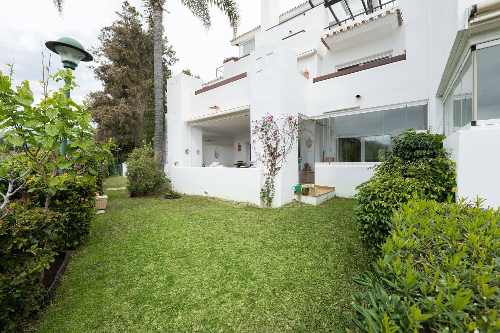 2 bedroom Apartment for sale in Los Monteros - € 1,910,000 (Ref: 9677184)