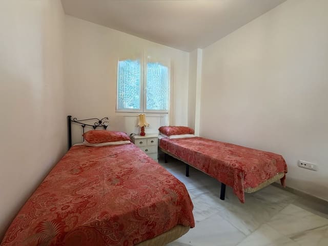 2 slaapkamer Appartement te koop in Calahonda, Mijas - € 535.000 (Ref: 9677189)