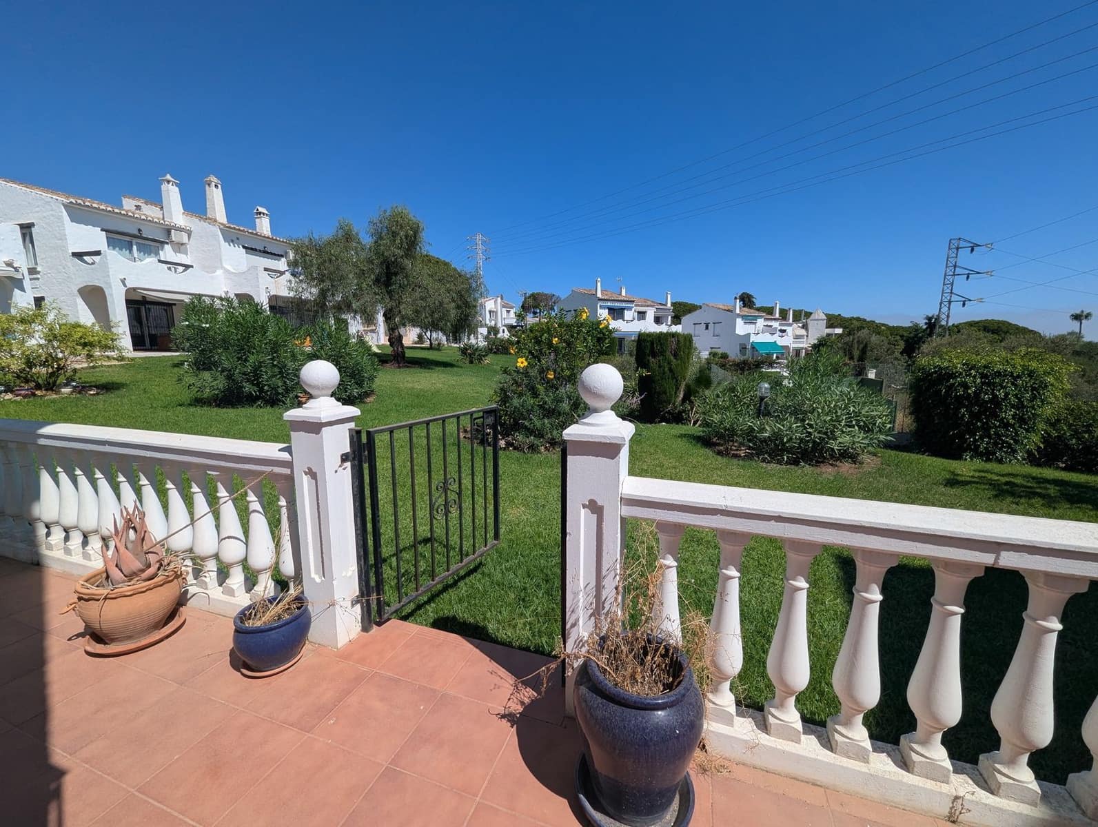 Casa de 3 habitaciones en Calahonda en venta - 449.000 € (Ref: 9677194)