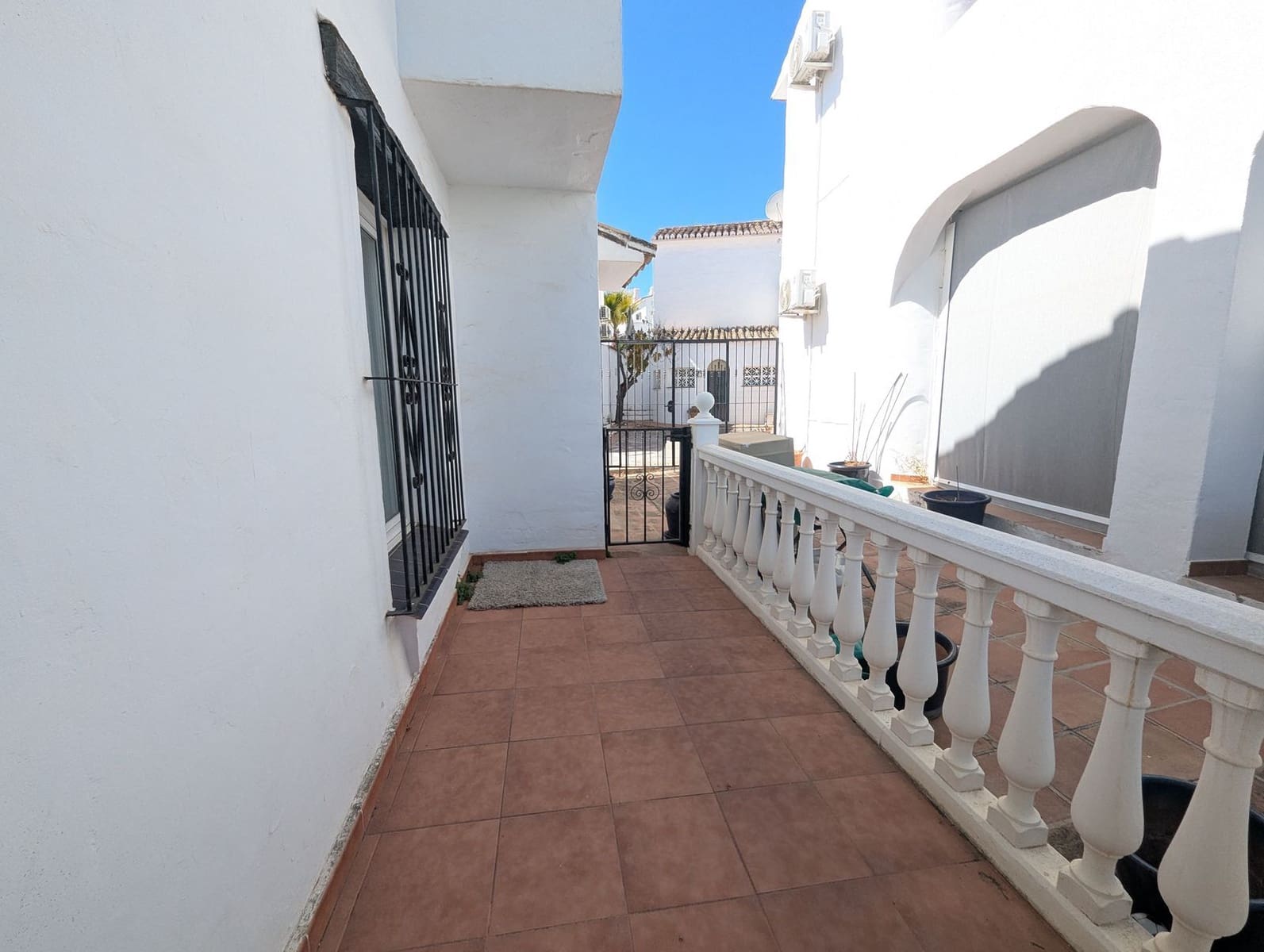 Casa de 3 habitaciones en Calahonda en venta - 449.000 € (Ref: 9677194)