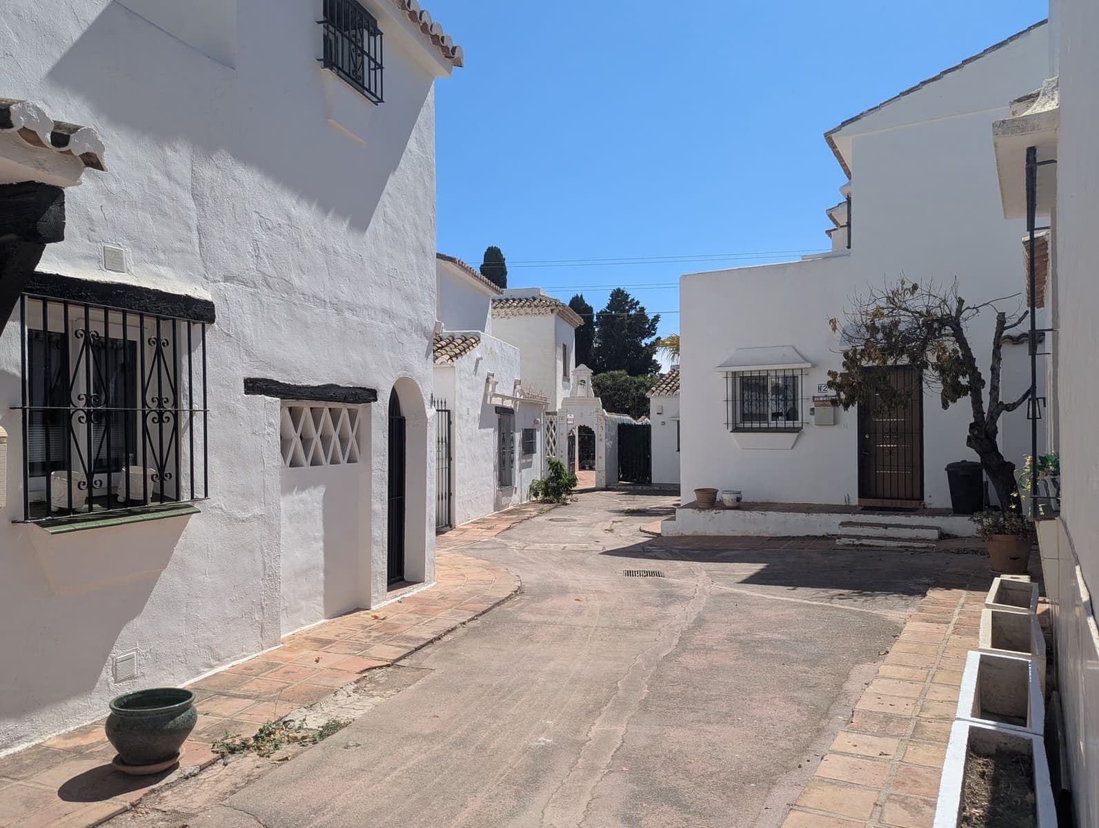 Casa de 3 habitaciones en Calahonda en venta - 449.000 € (Ref: 9677194)