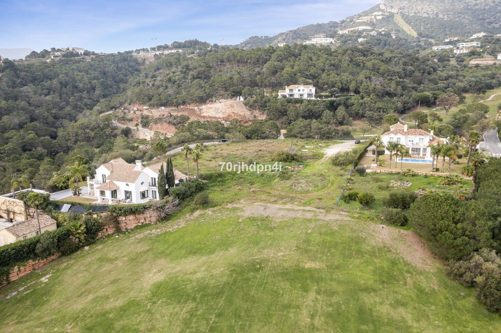 Grond te koop in Benahavis - € 875.000 (Ref: 9677195)