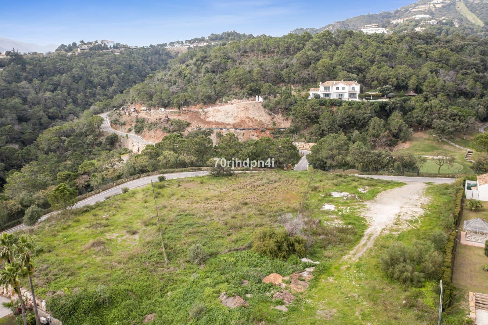 Grond te koop in Benahavis - € 875.000 (Ref: 9677195)