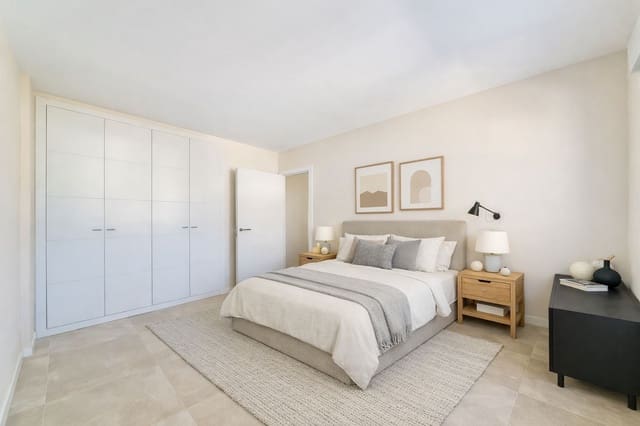 3 soveværelse Semi-Rækkehus til salg i La Cala de Mijas, Mijas - € 890.000 (Ref: 9677196)