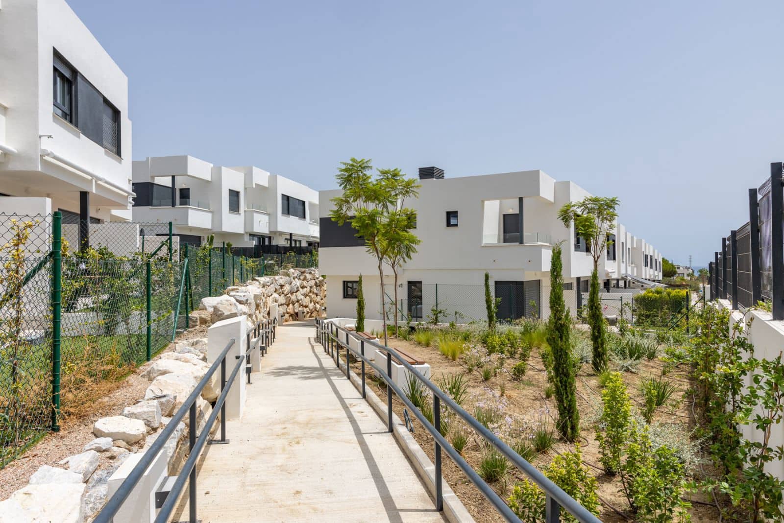 3 soveværelse Semi-Rækkehus til salg i La Cala de Mijas - € 890.000 (Ref: 9677196)